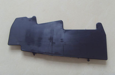 塑料模具在汽車支架蓋板制造中的專業應用